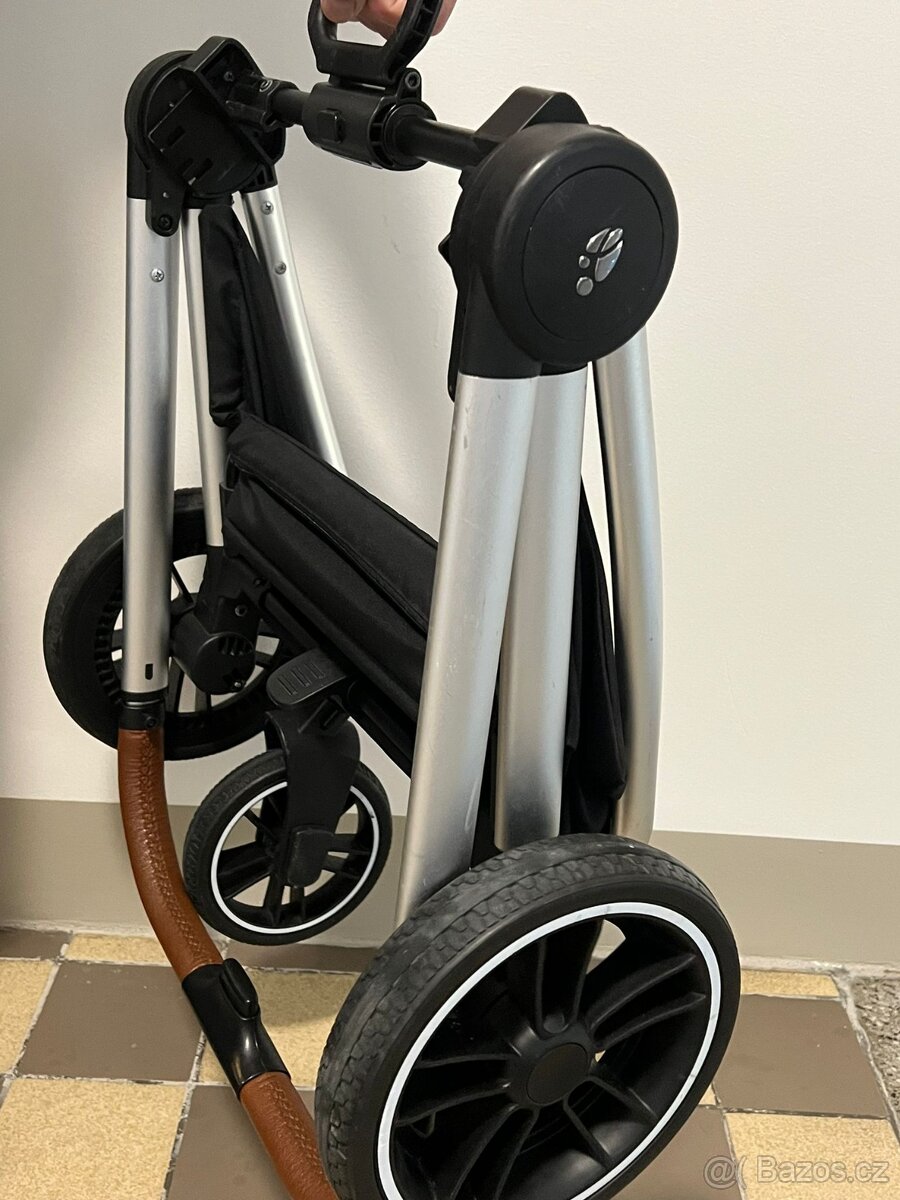 Kvalitní sportovní kočárek Zopa Move - 10