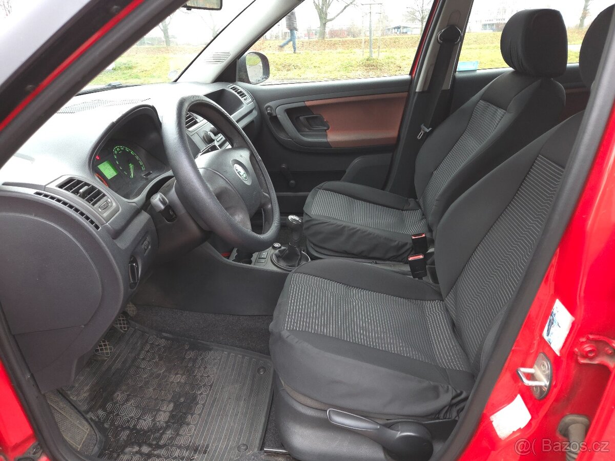 Škoda Fabia, II 1:2 BENZIN - 10