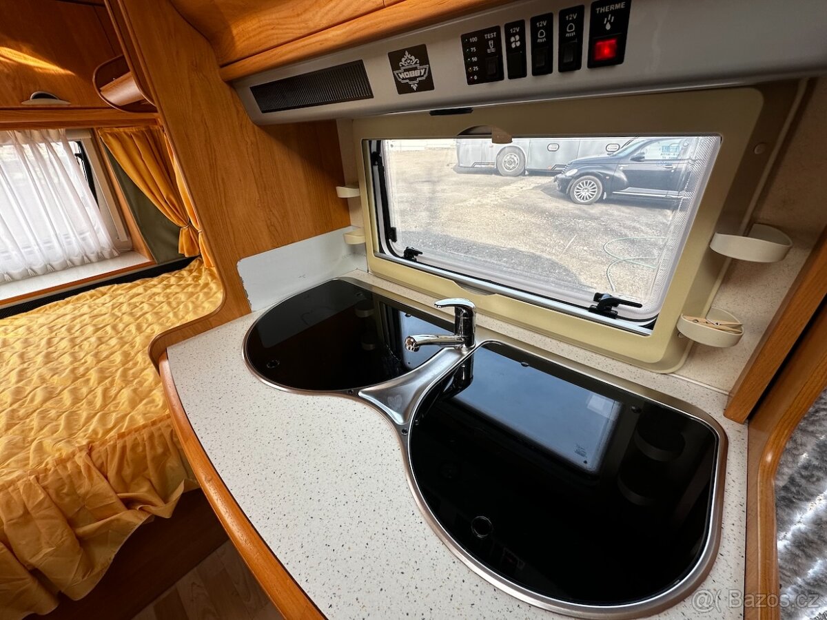 Karavan Hobby 400 SF,2003,stan, držák kol - 10