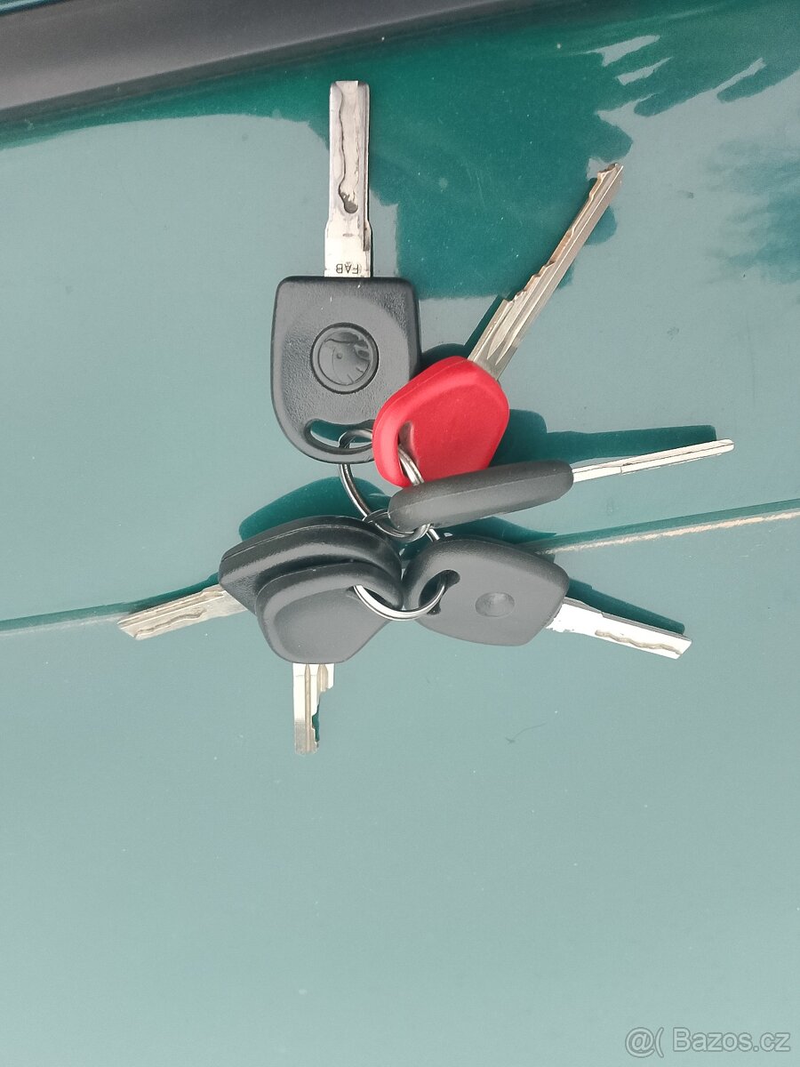 Felicia combi, 2001, 1,3MPi 50kW, 216 tkm, nová v ČR ,2. maj - 10