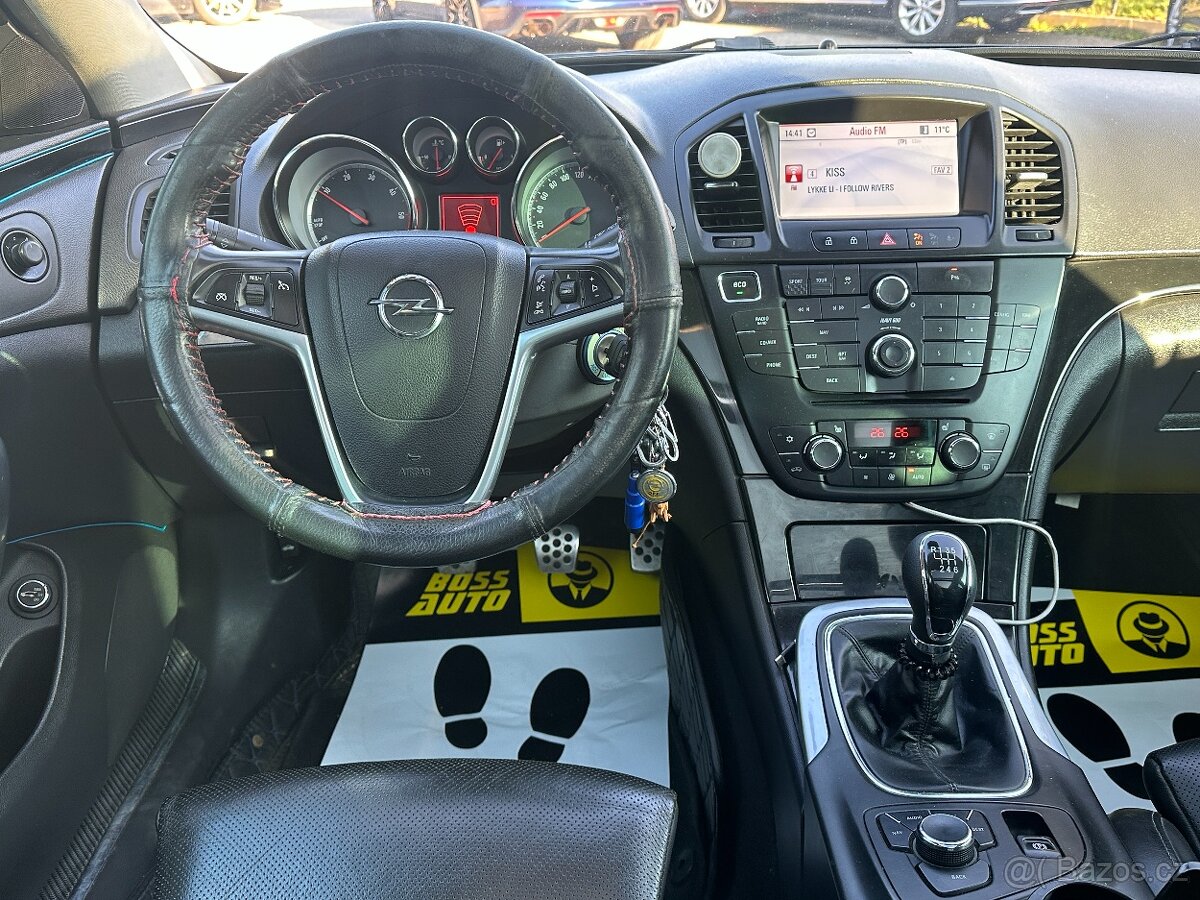 Opel Insignia Sports Tourer 2012 - 10