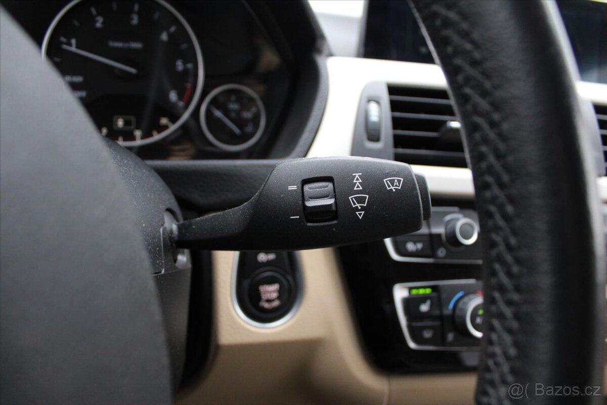 BMW Řada 3 320d 120kW LED PANORAMA (2015) - 10