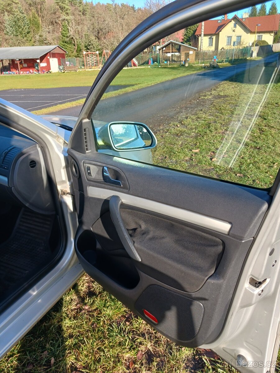 Škoda Octavia II 1.9 TDI 77kW - 10