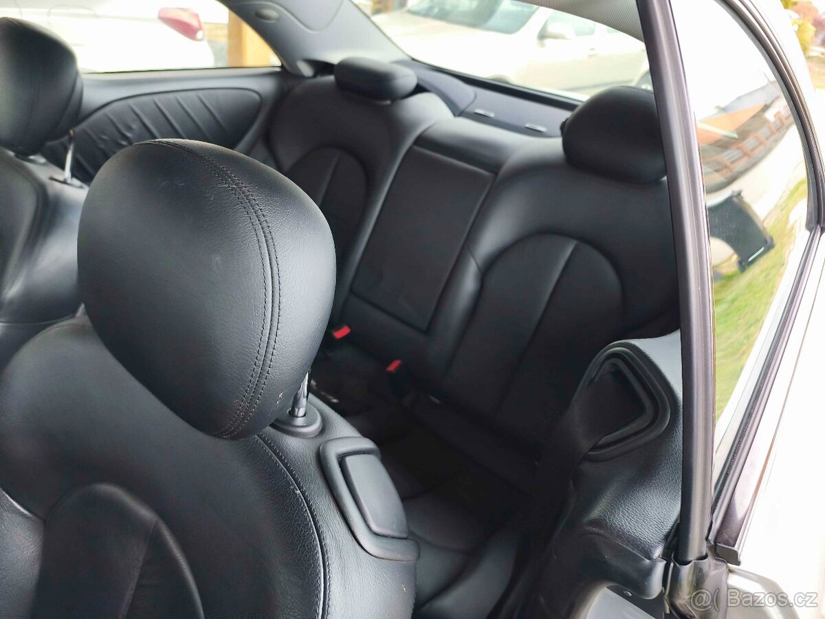 Mercedes Benz CLK 350 - 10