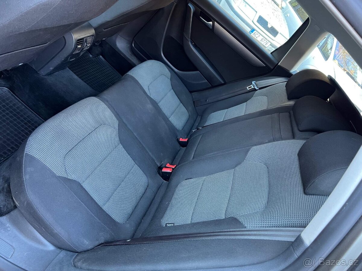 Volkswagen Passat Combi 2.0 TDI 103 kW klima serviska ČR - 10
