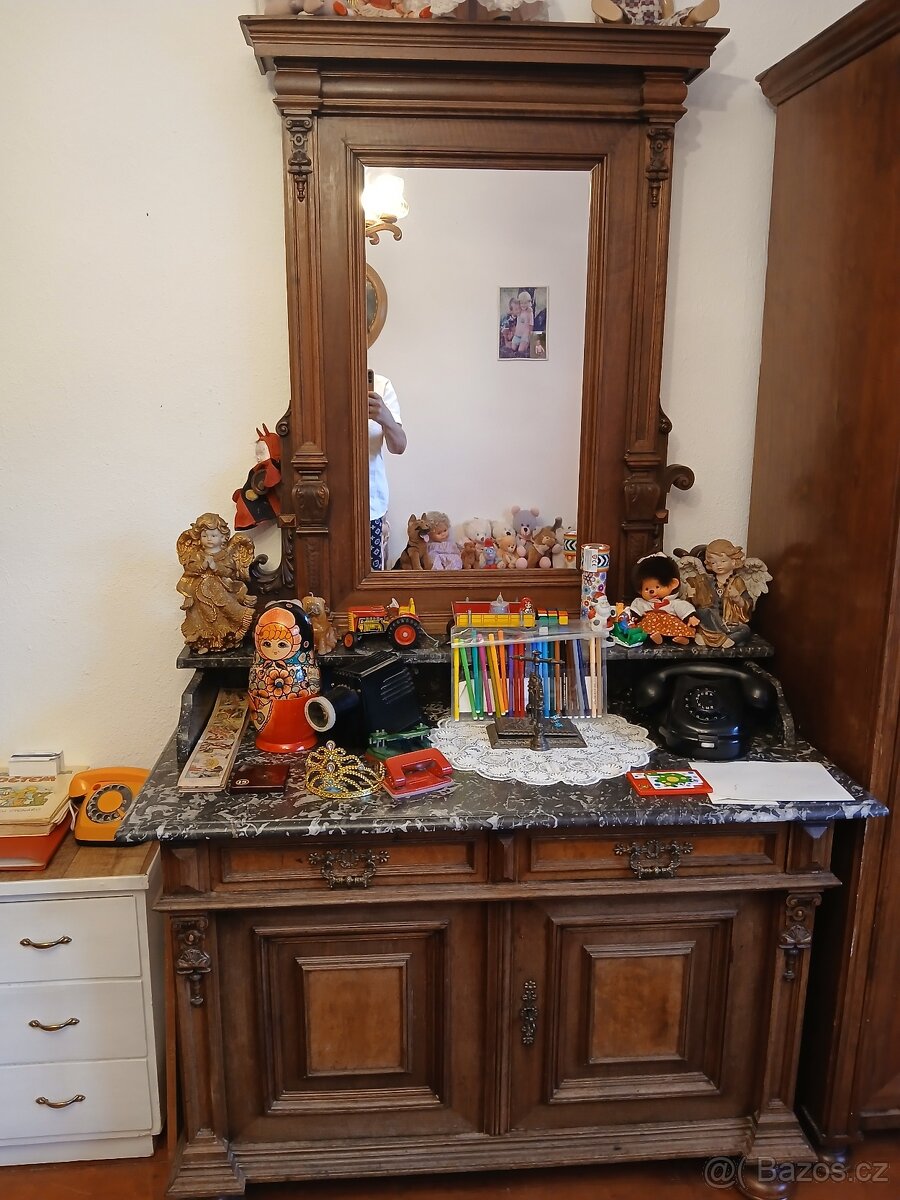 Starozitny nabytek - 10