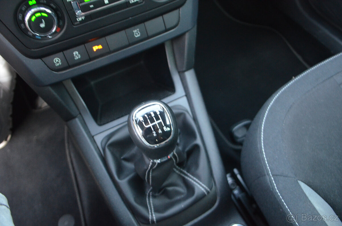 PRODÁM ŠKODA YETI 1.4TSI ADVENTURE PERFEKTNÍ STAV - 10