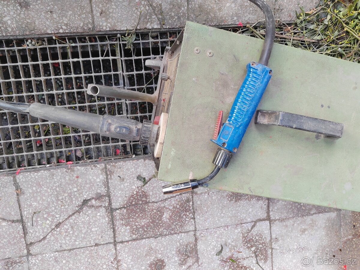 Svářečka co2 mig - 10