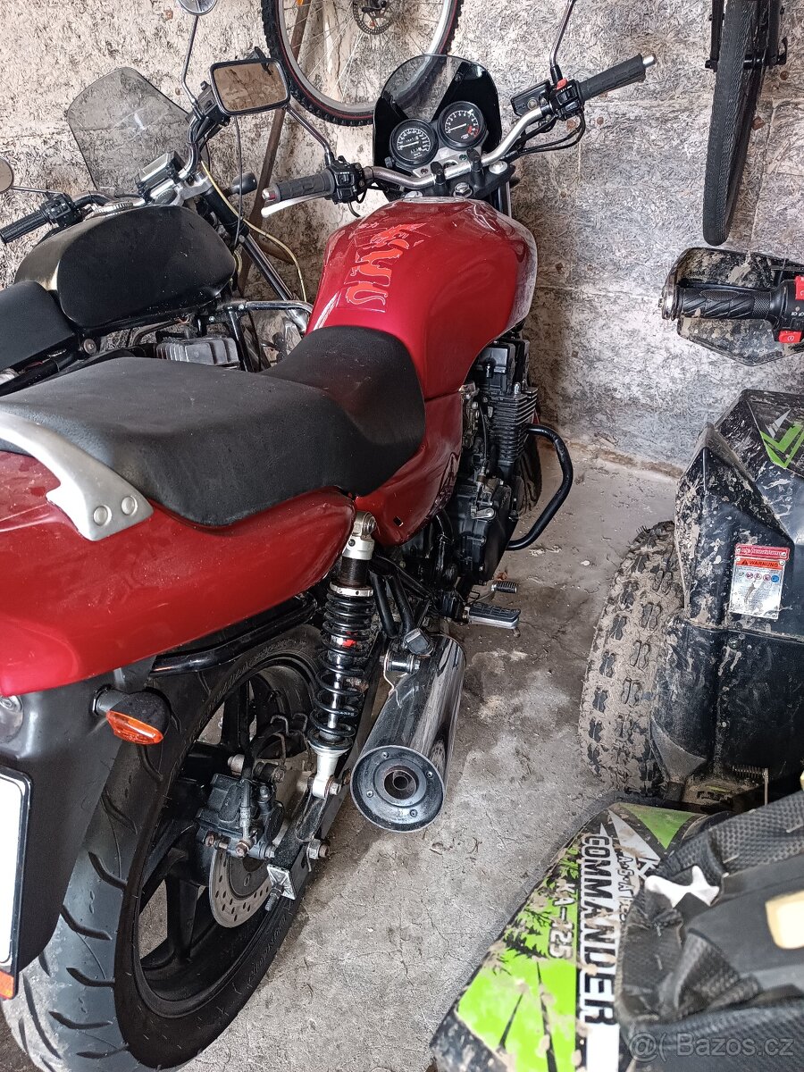 Honda CB sevenfifty - 10