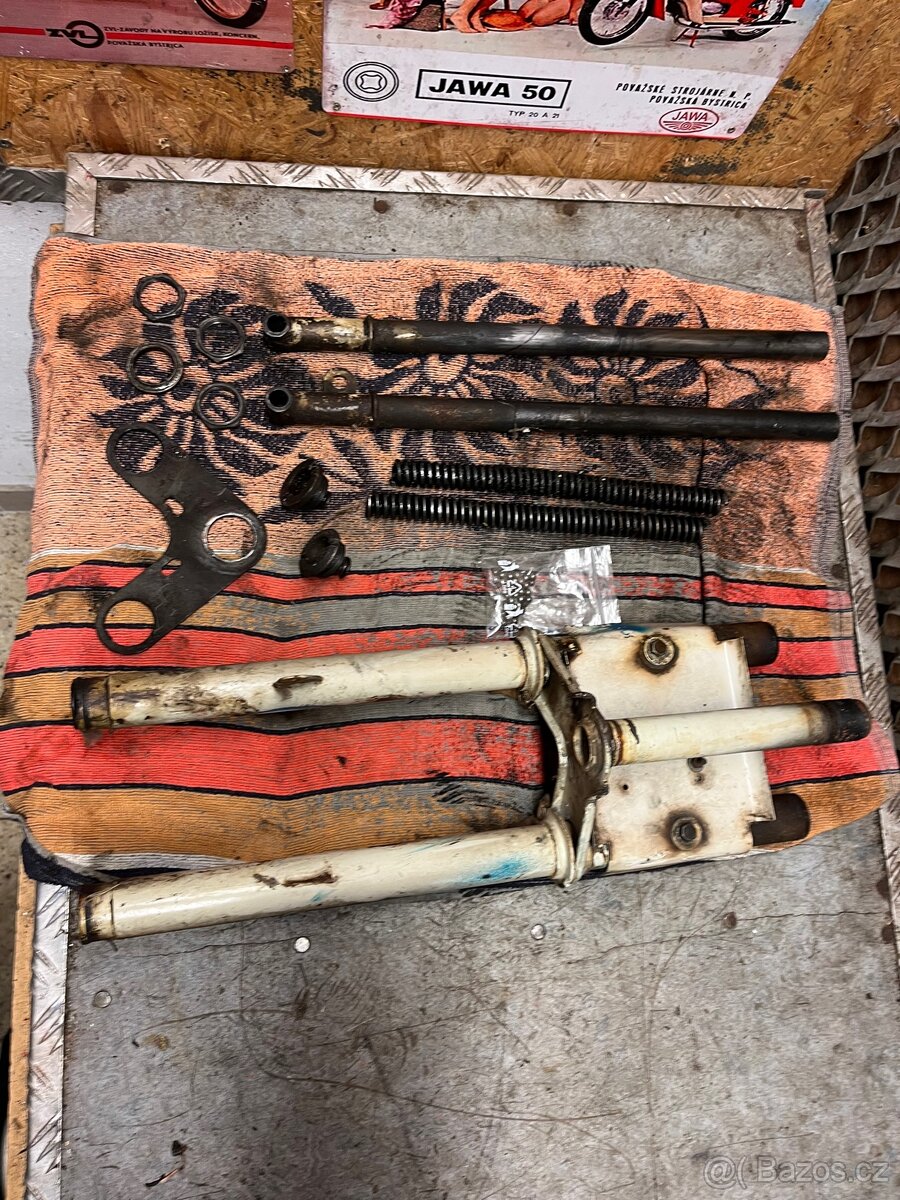 Přední vidlice Jawa pionýr - 10