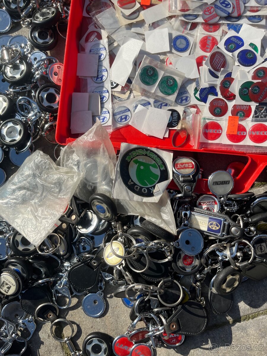 Klíčenky, samolepky - 10