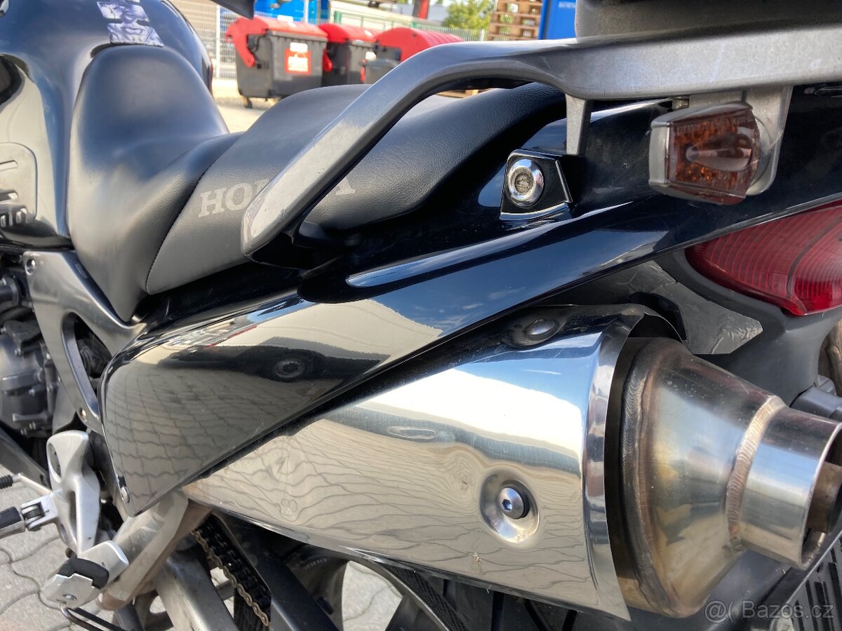Honda Varadero 1000 stříkačka - 10