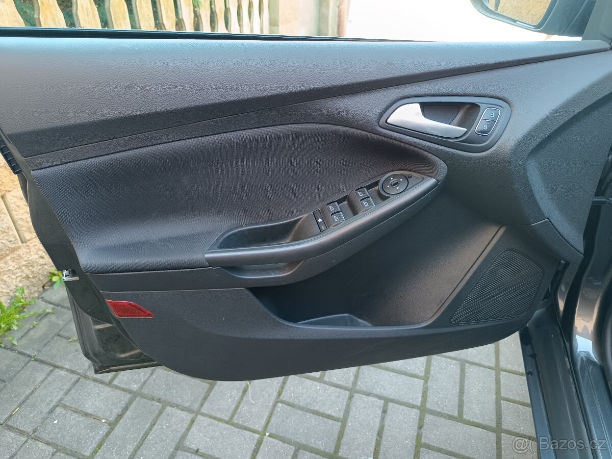 Ford Focus combi 1.0 ecoboost 92 kw - 10