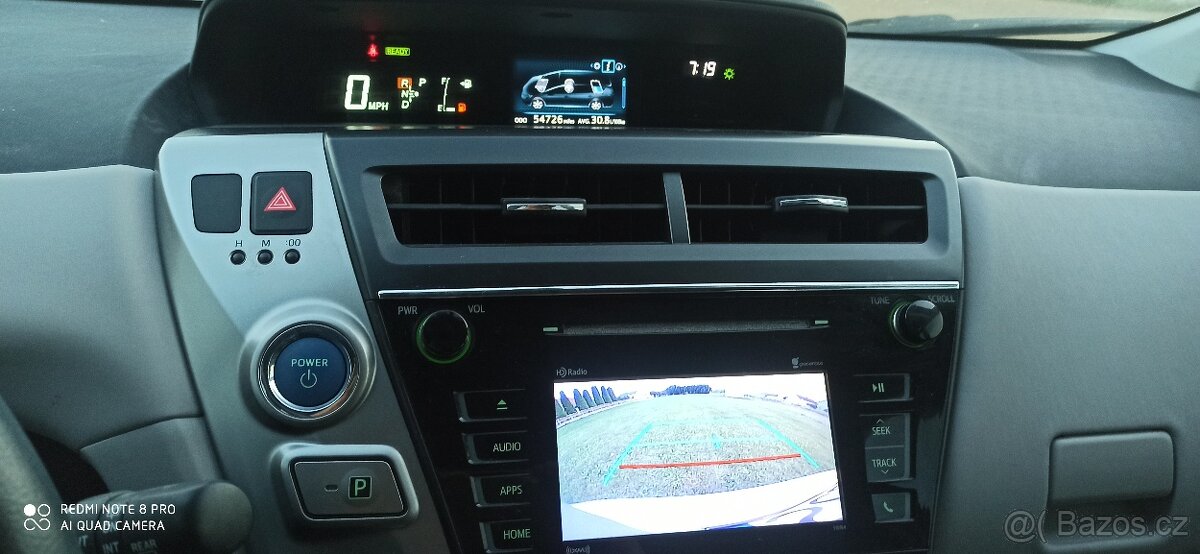 Toyota Prius Plus V 2017 hybrid +LPG - 10