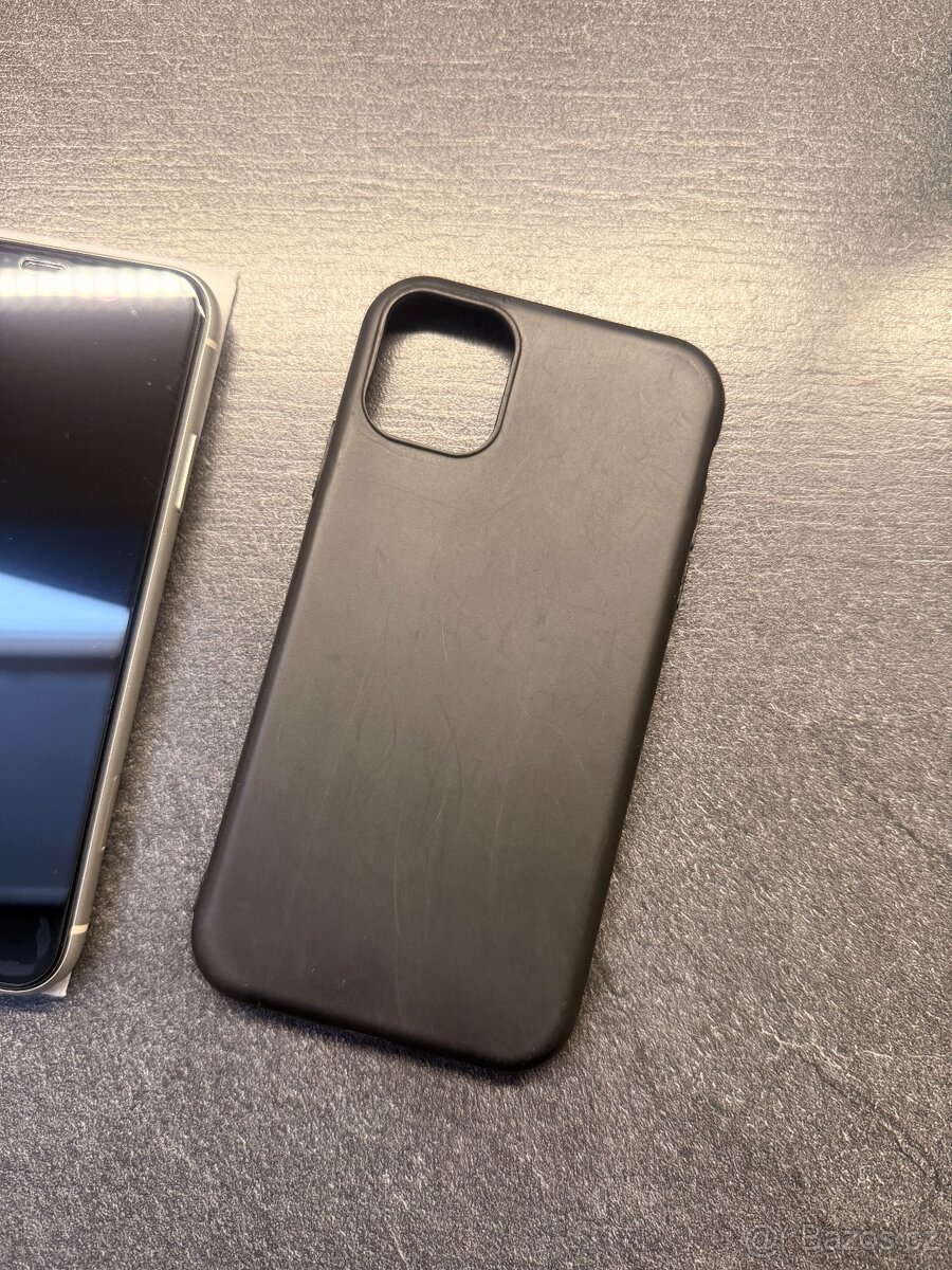 Apple iPhone 11 - 10