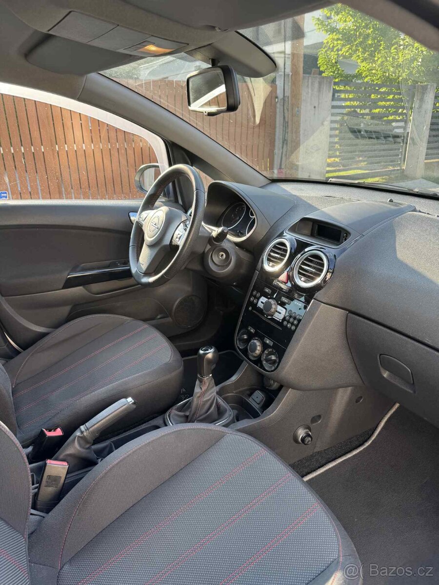 OPEL CORSA 1,4 SPORT (74 KW) - 10