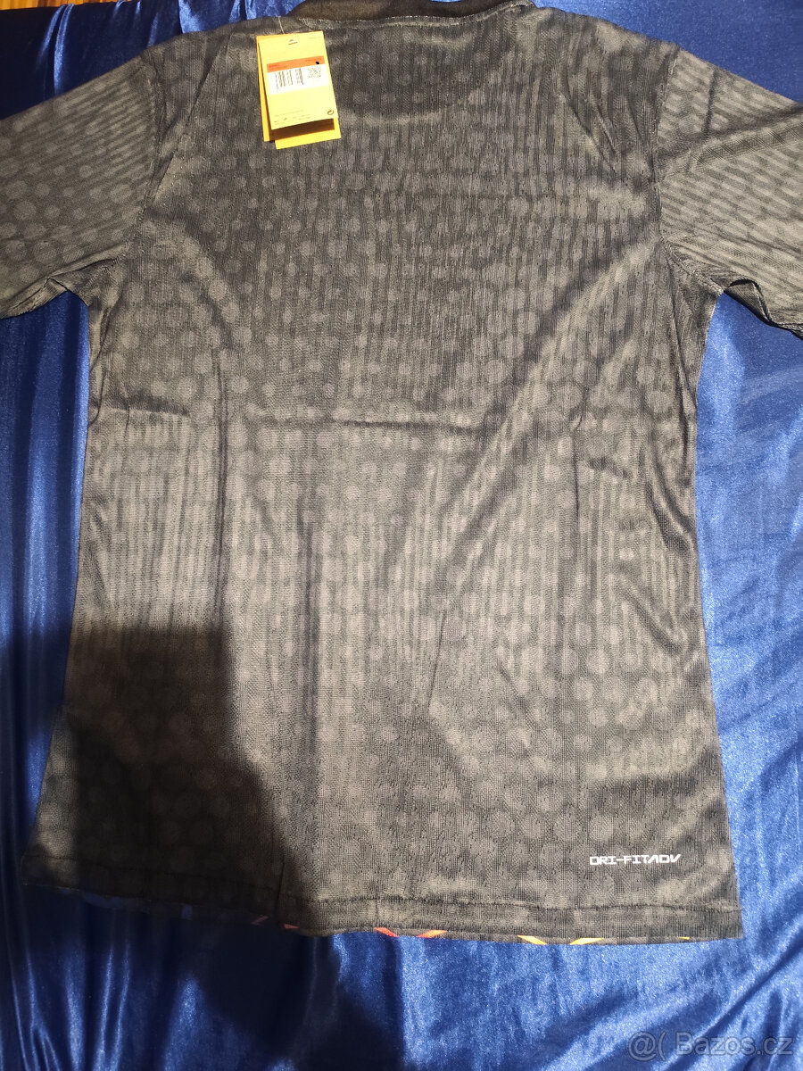 Dres Fc Barcelona Hráčsky Unikátny Farebný Nový s visačkami - 10