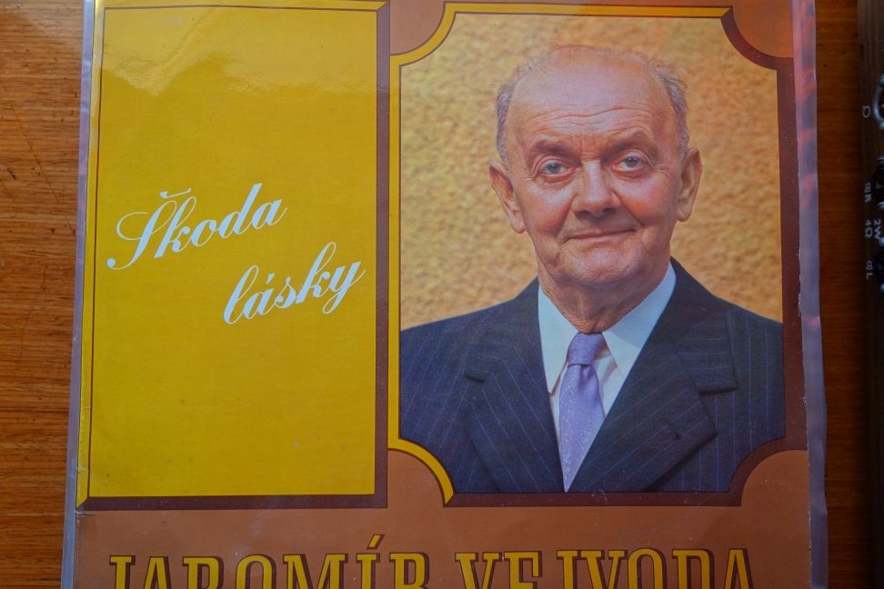 LP lidová hudba, mluvené slovo - nahrávky 70-80. léta - 10