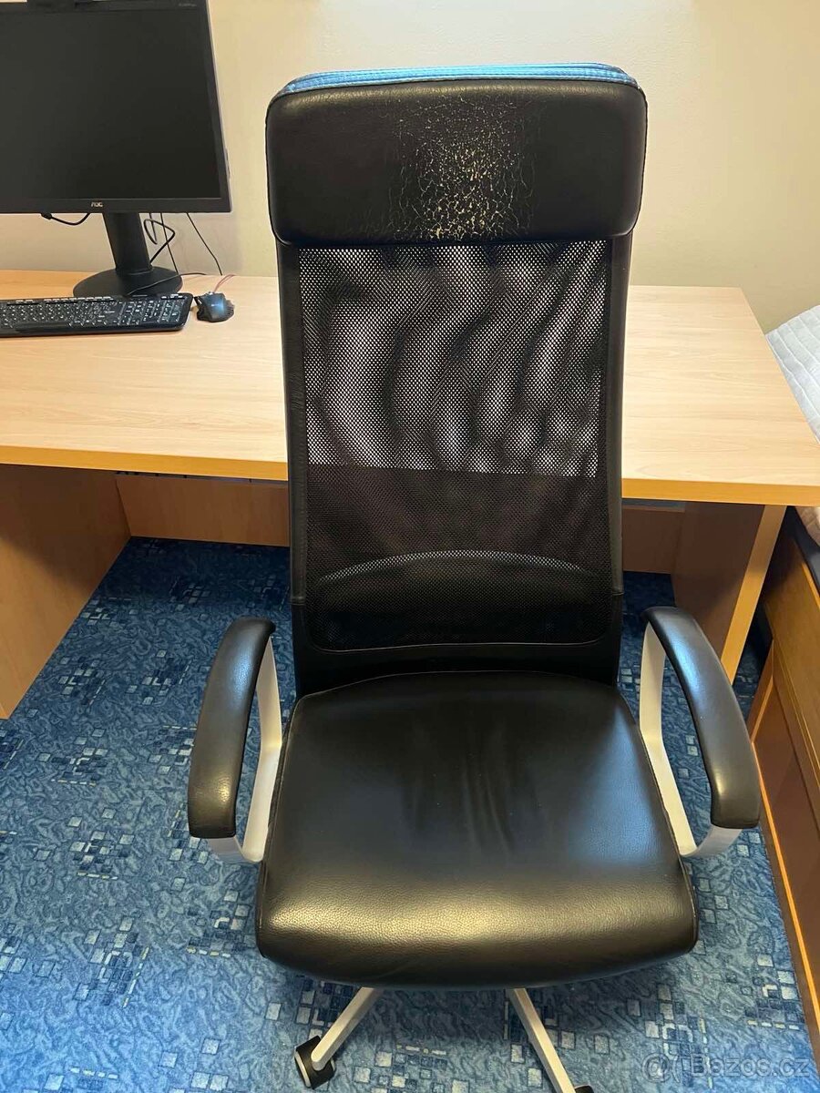 Stůl s prostorem pro počítač, buk - 10