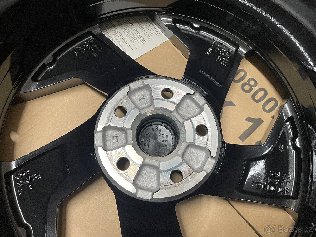 ŠKODA SUPERB 4 NOVÉ ALU TRISULI BLACK 8x18 ET44 - 10