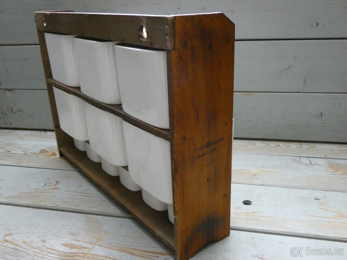 Staré kořenky-regál - 10