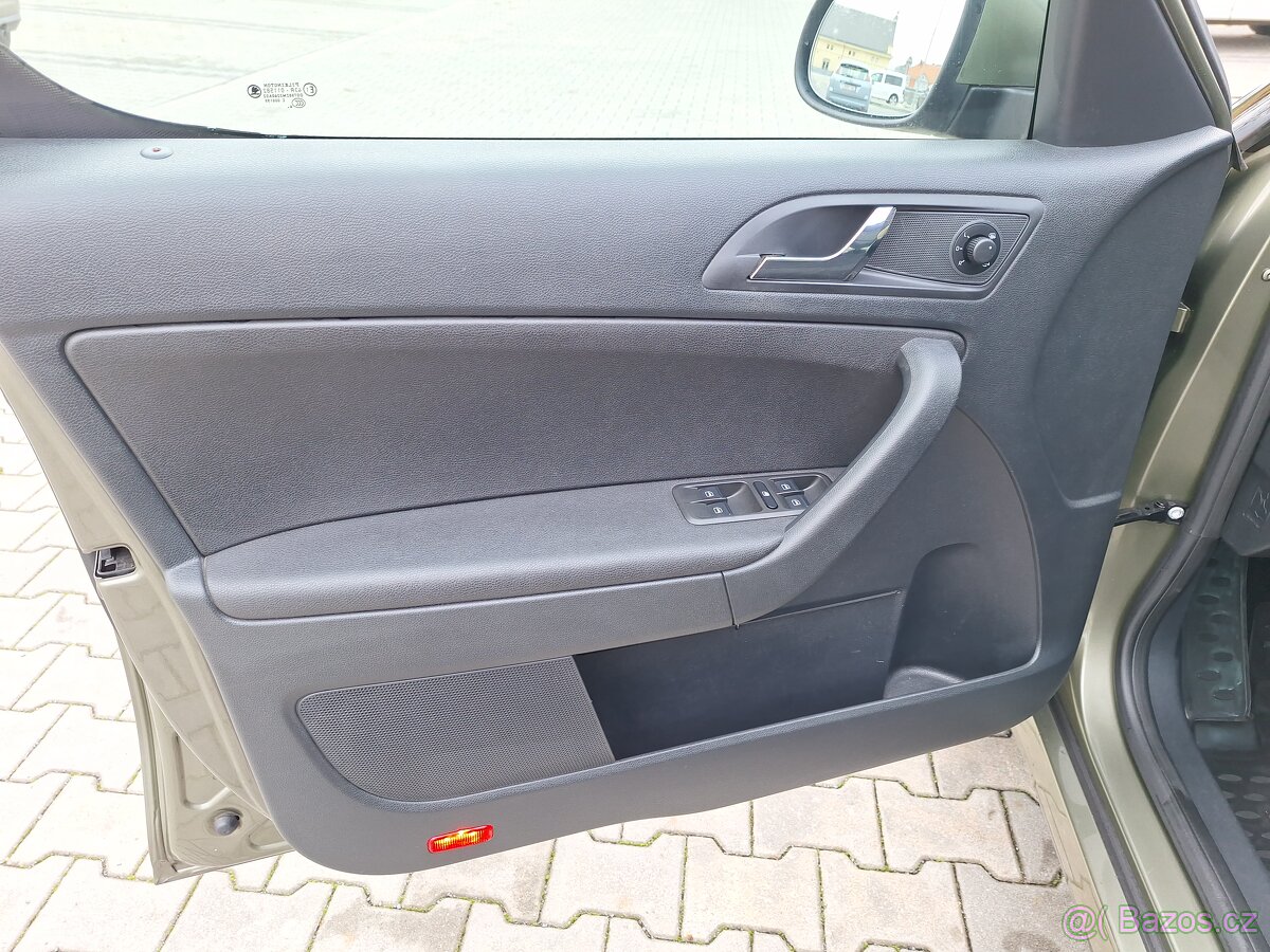 ŠKODA YETI EDITION 2.0 TDI MODEL 2016 - 10