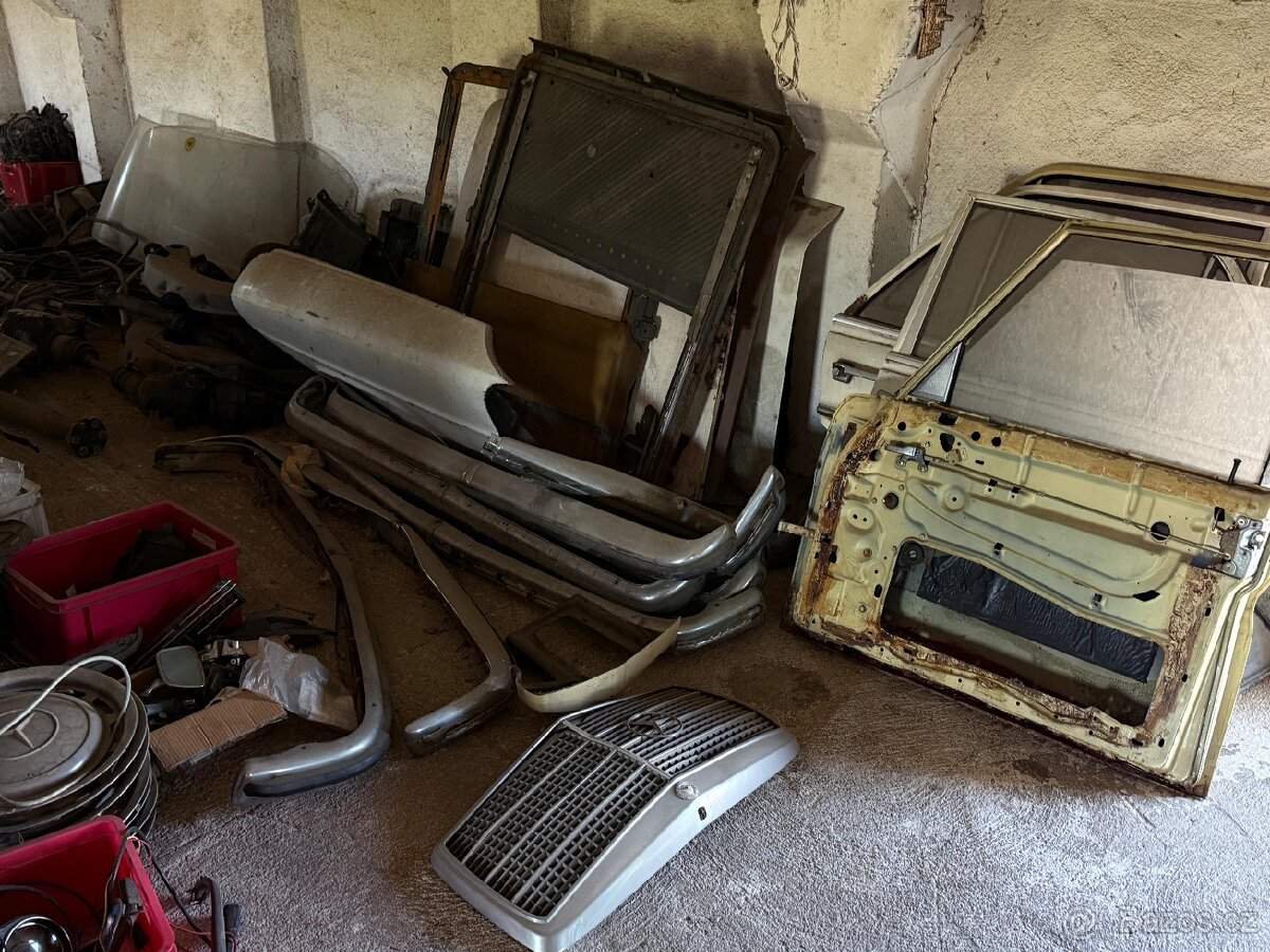 Mercedes /8 240D 3.0 - 10