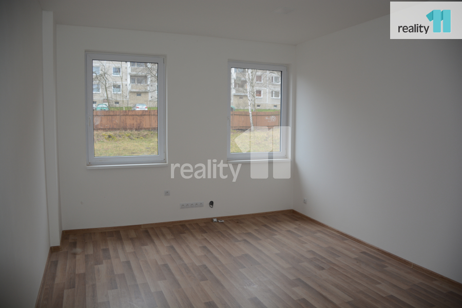 Pronájem nově zrekonstruovaných kanceláří. - 10