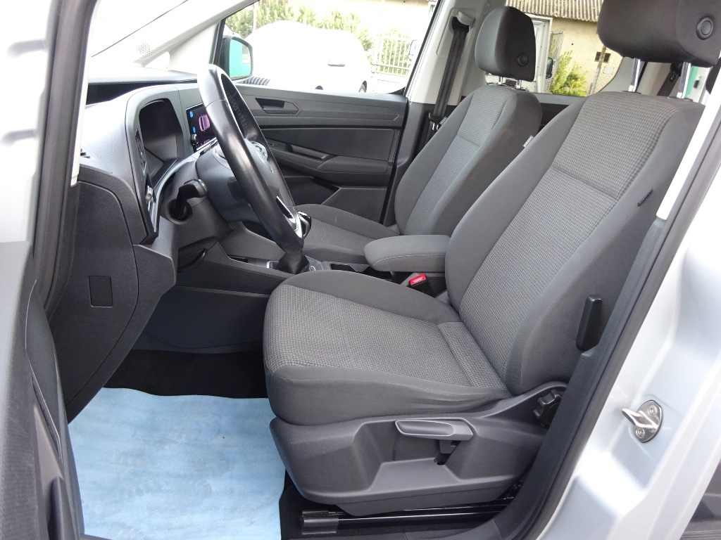 VW CADDY V Life 2,0 TDI 90kW+6st.man.-1.Maj-2021-El.serviska - 10