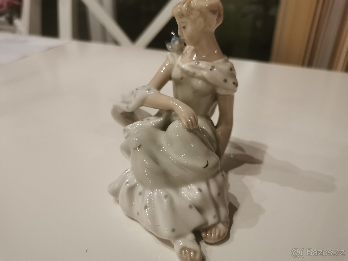 Staré sošky Royal Dux - 10