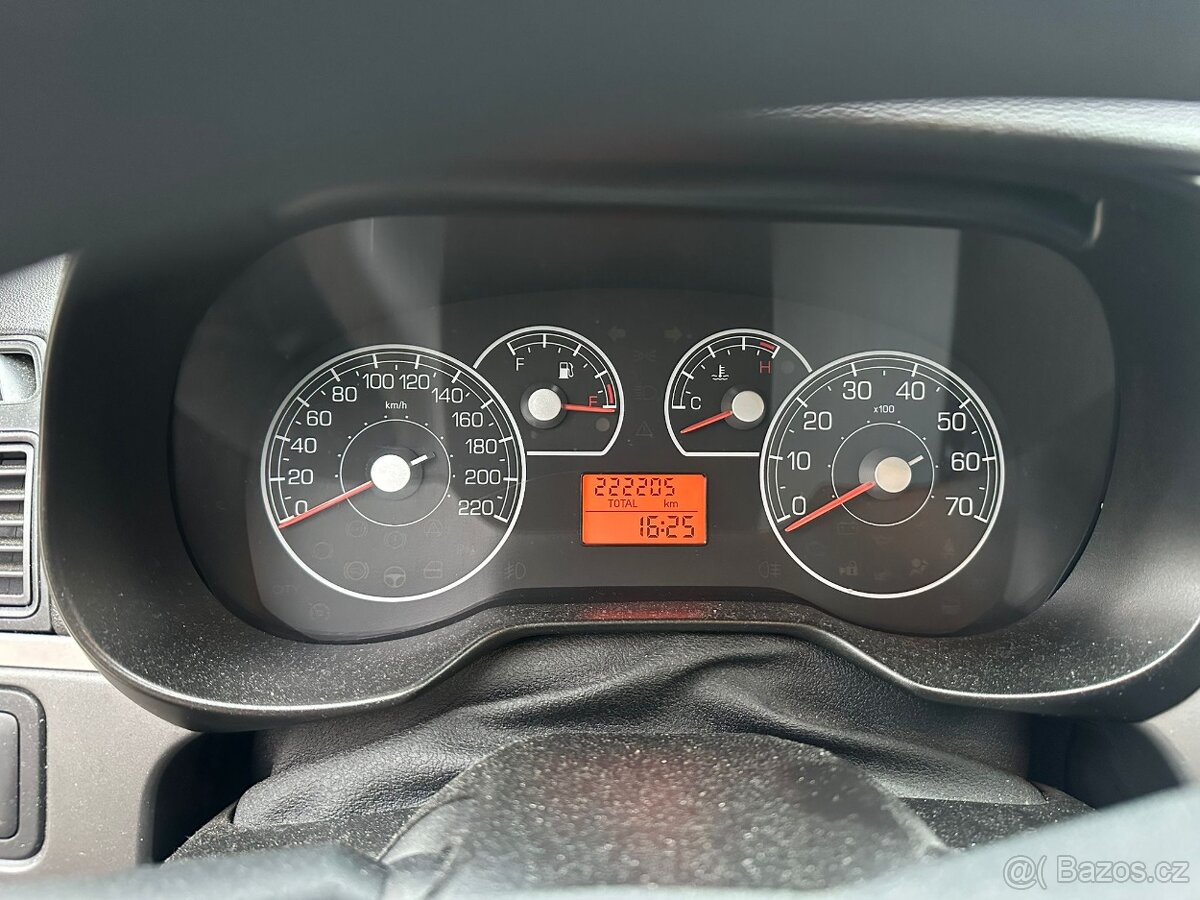 Fiat punto, 1.4 benzin, 2008, dobry stav - 10