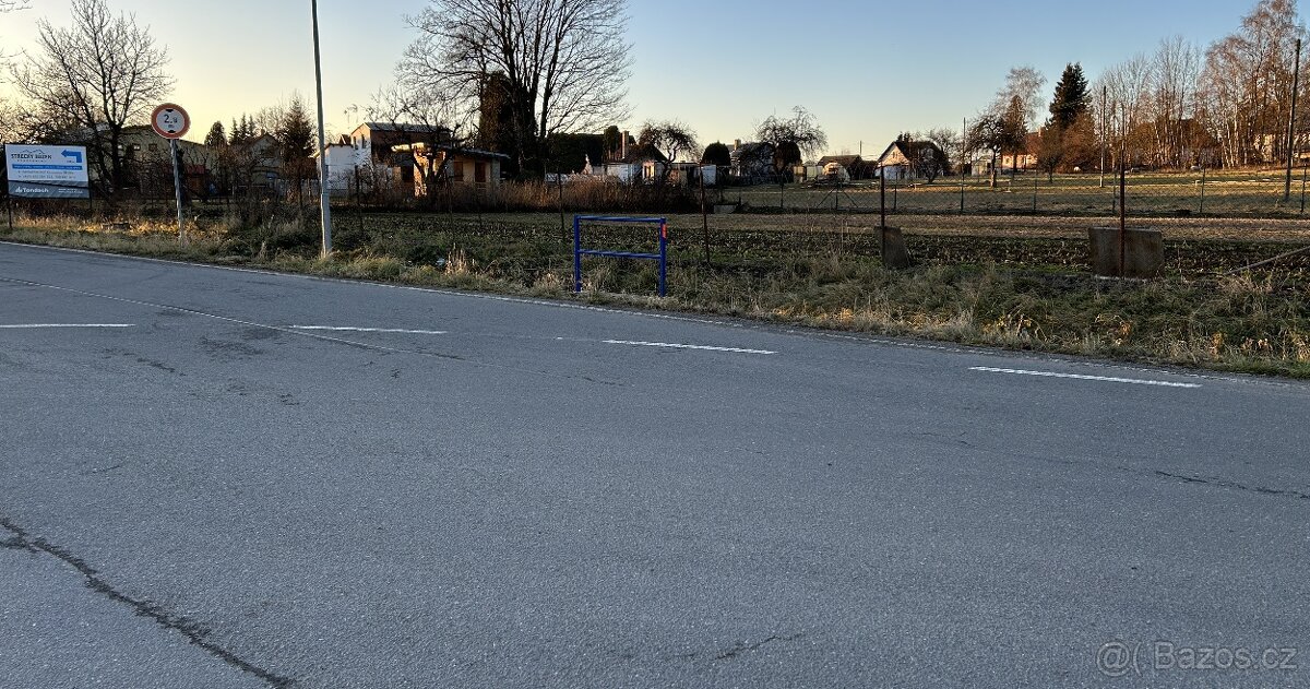 Komerční pozemek, stavební parcela - 10