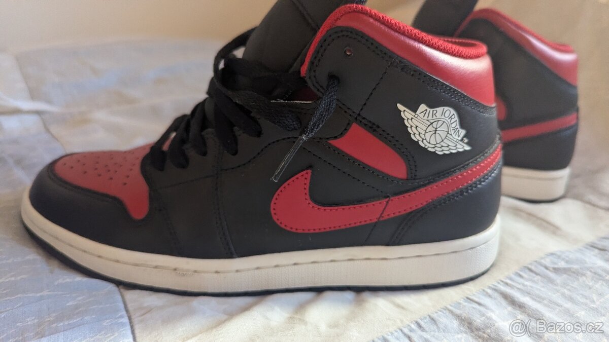Nike Jordan 1 mid - 10