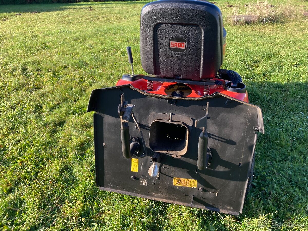 Zahradní traktor Sabo 92 HB ( John Deere X 165R) - 10