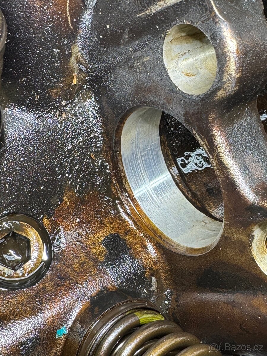 BMW E30 hlava 885 m20b25 - 10