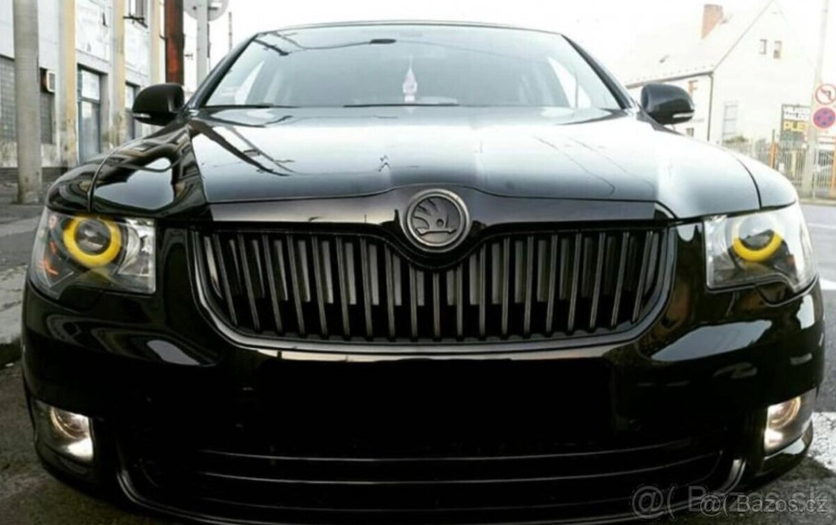 Skoda cerny znak cerne loga emblemy - 10