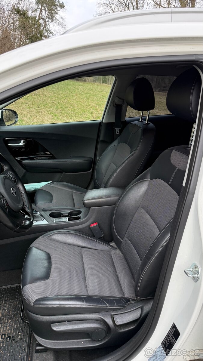 KIA Niro 1.6 HEV DCT - 10