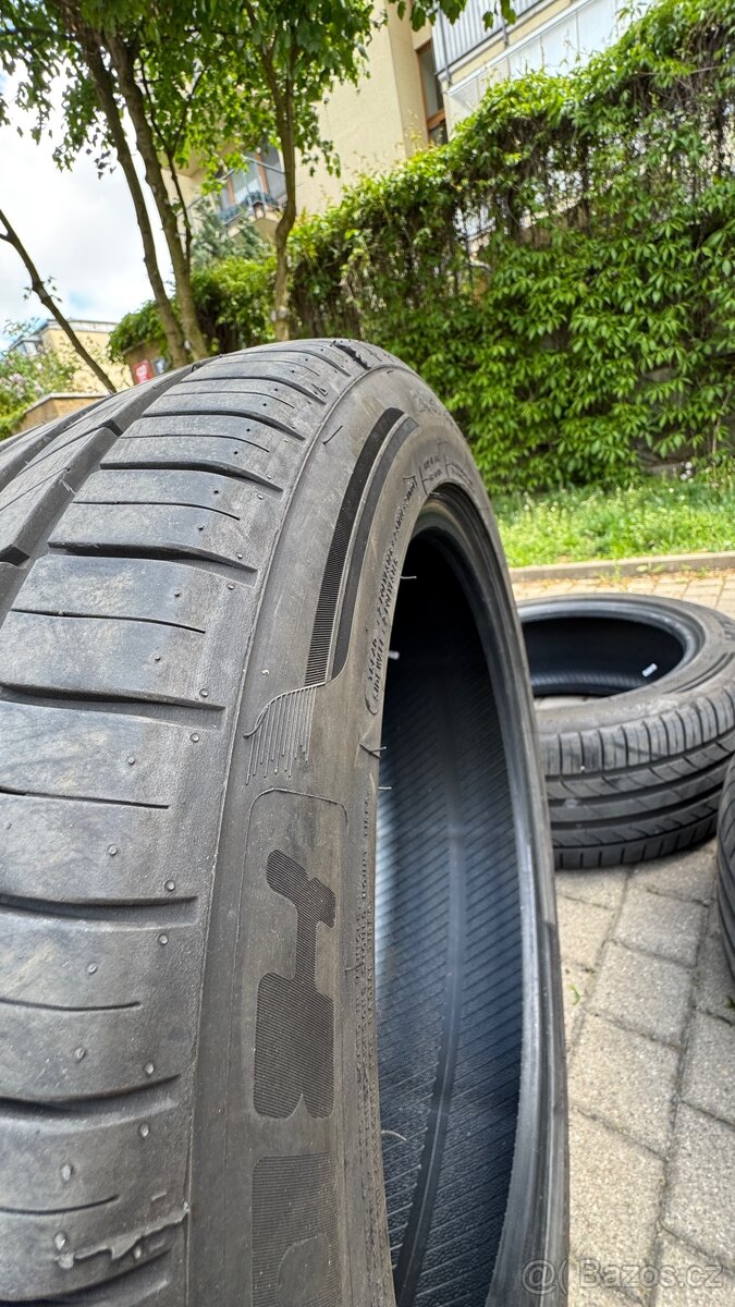 Letní pneu 245/45 r18 - 10