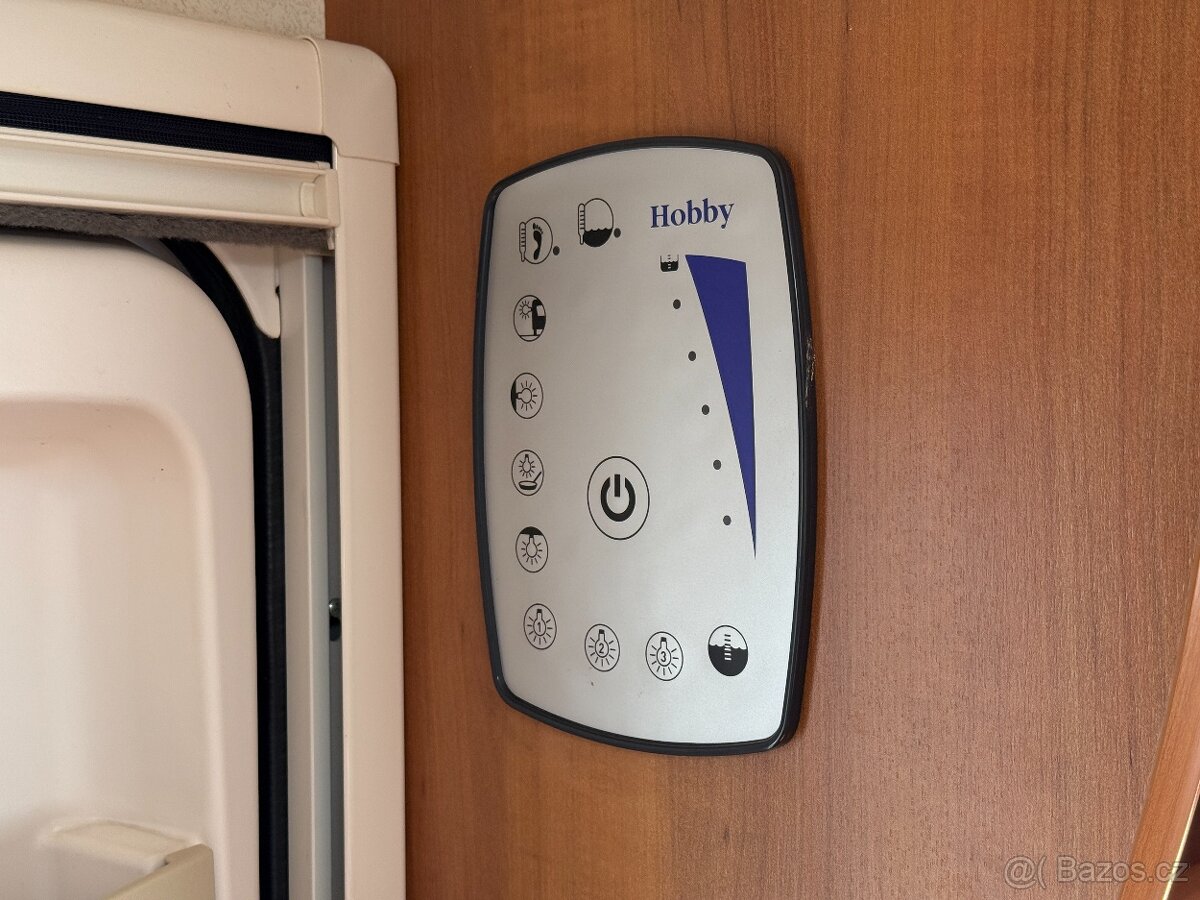 Hobby 560, předstan, solární panely, měnič - 10