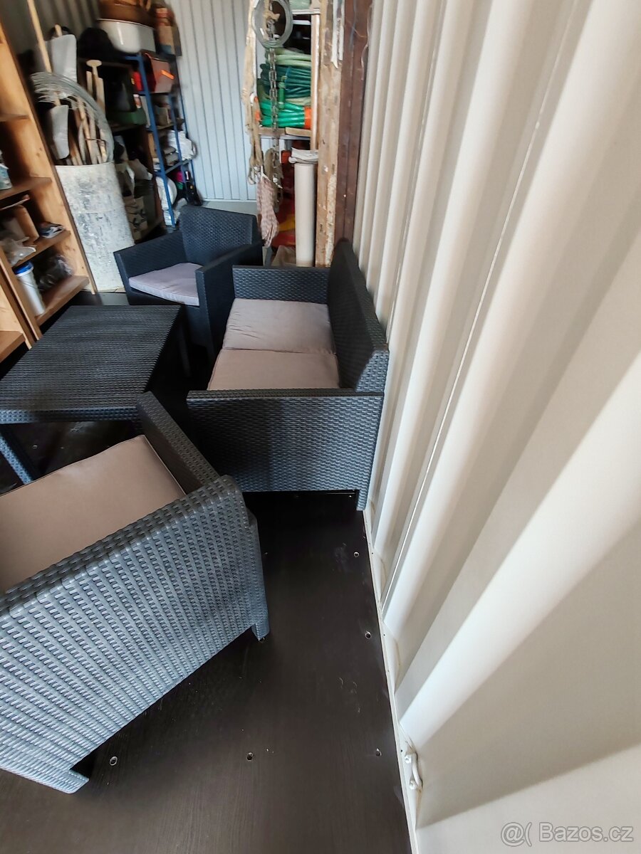 Prodám Zahradní set ratanového nábytku - 10