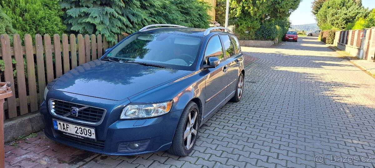 Volvo v50 d5 - 10