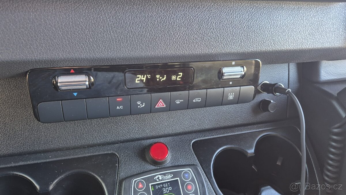 Mercedes-Benz Sprinter 519 Comfort Bus XL 19+1+1 - 10