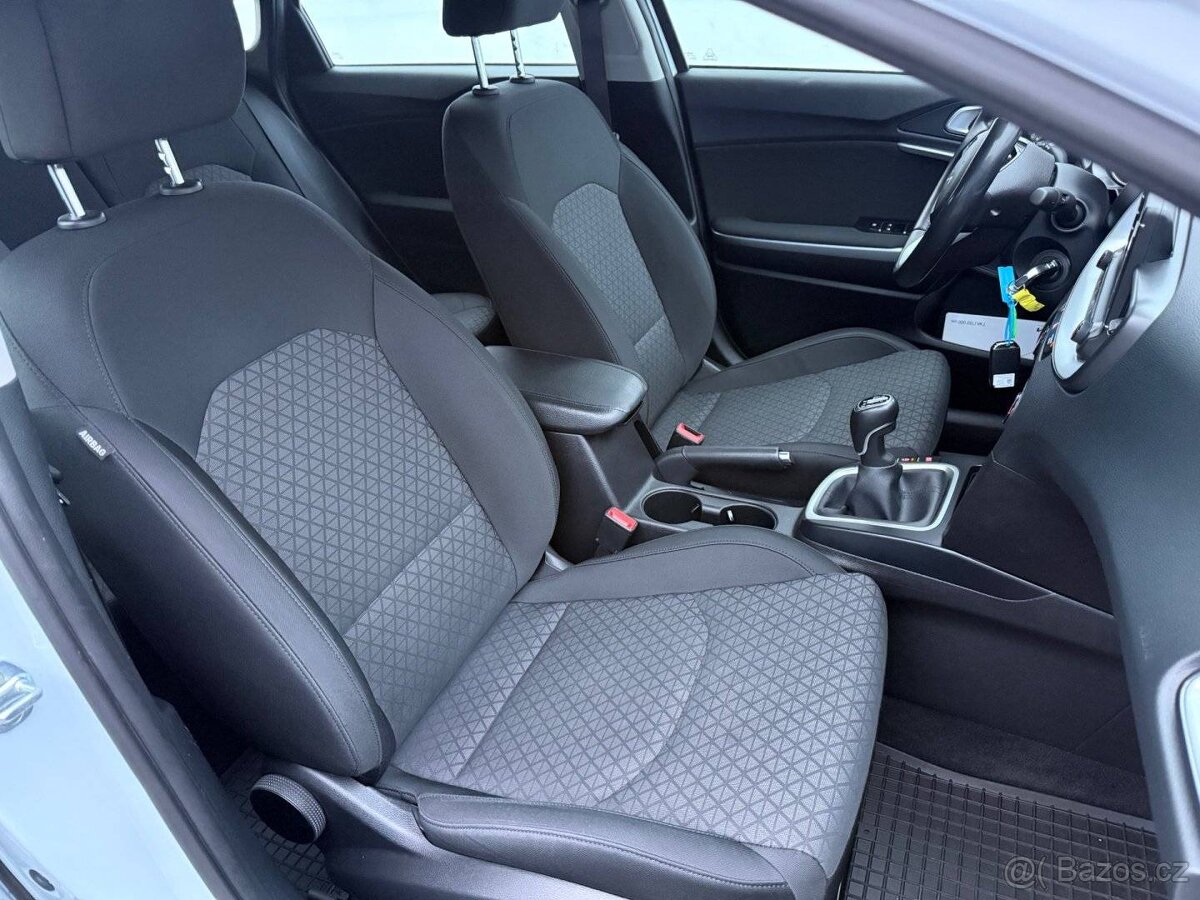 Kia Cee´d, 1,6 CRDi 100kW, ČR, 1.Maj, SERVIS, DPH - 10
