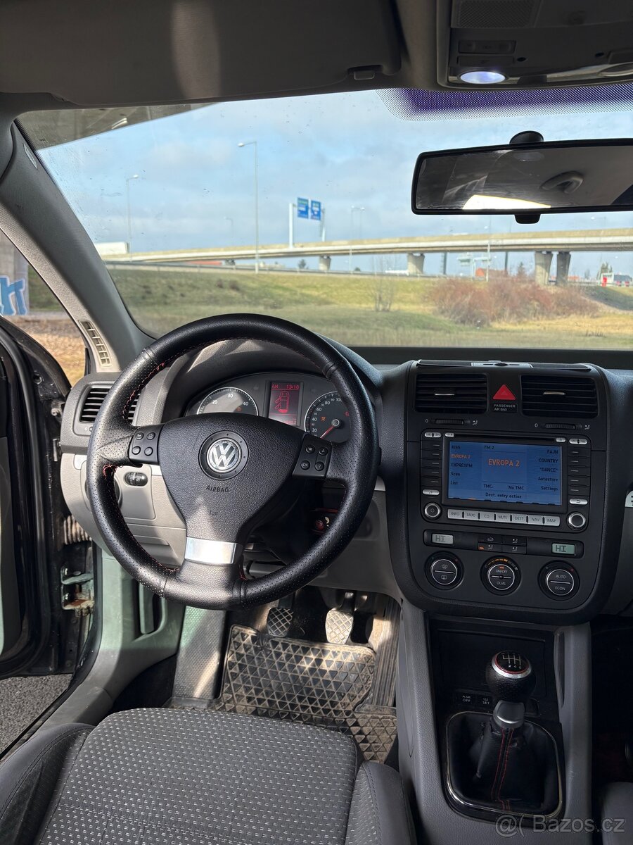 Prodám VW Golf 2.0Tdi 103kw kombi - 10