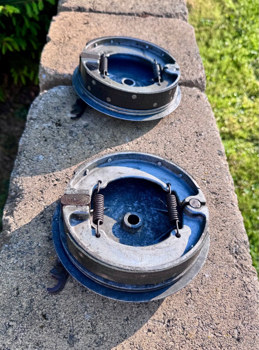 Jawa 250 350 pérák, Ogar 350 - přední brzda 150mm - 10