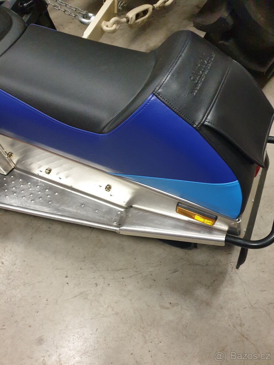 Mini snězny skutr yamaha srx 120 - 10