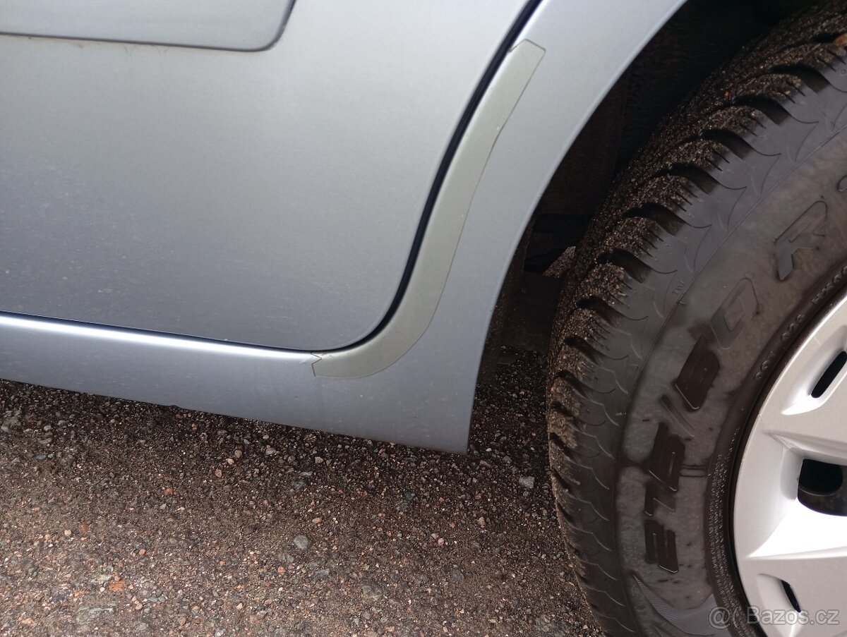 Ford Galaxy 2.0 Tdci 103kw Ghia,7 míst,manuál, servis FORD - 10