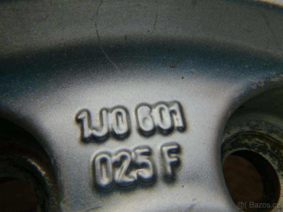 Letní sada alu originál VW Golf IV 5x100 6,5Jx16 ET42 - 10