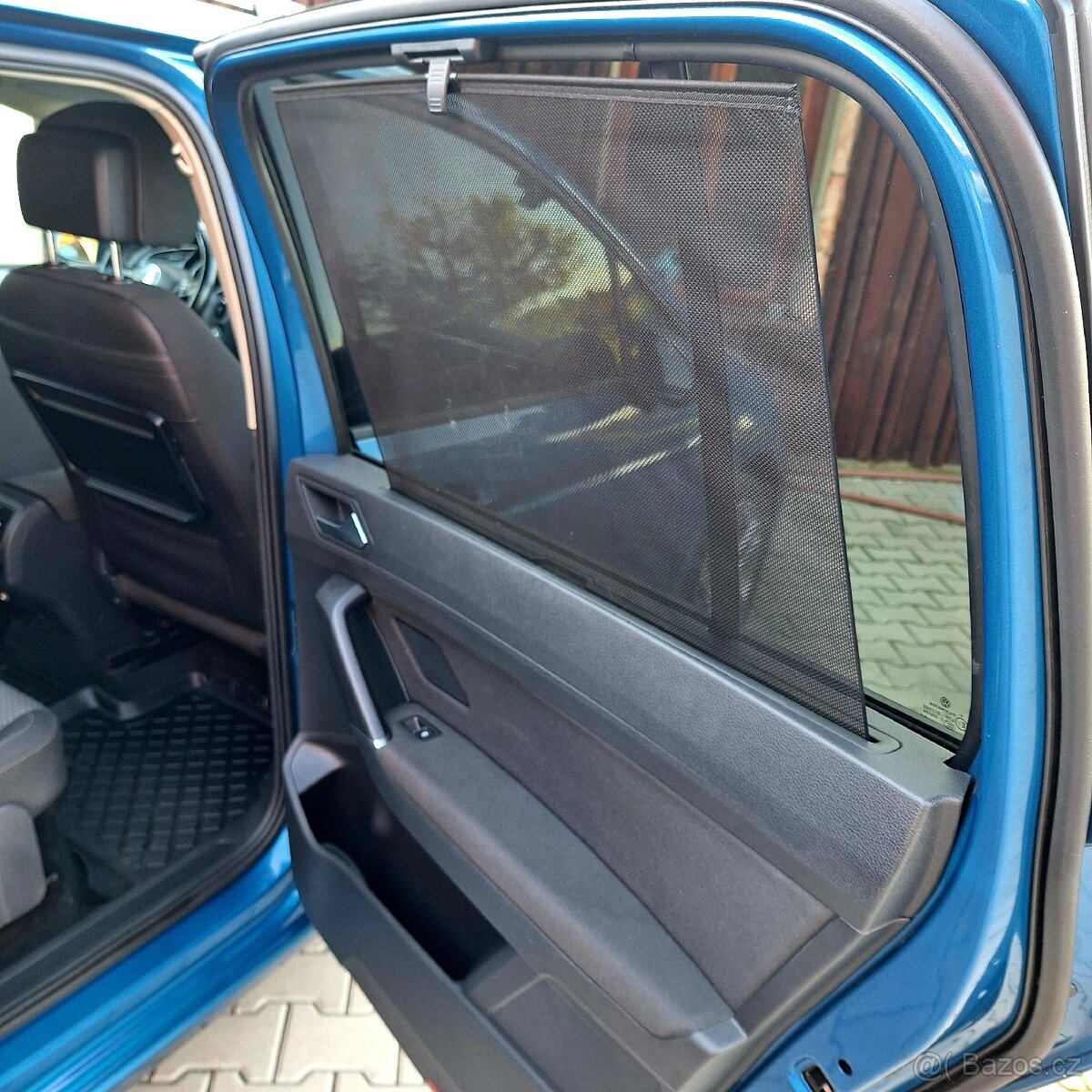 VW Touran (5T1), 7-místní, 09/2016
- 10