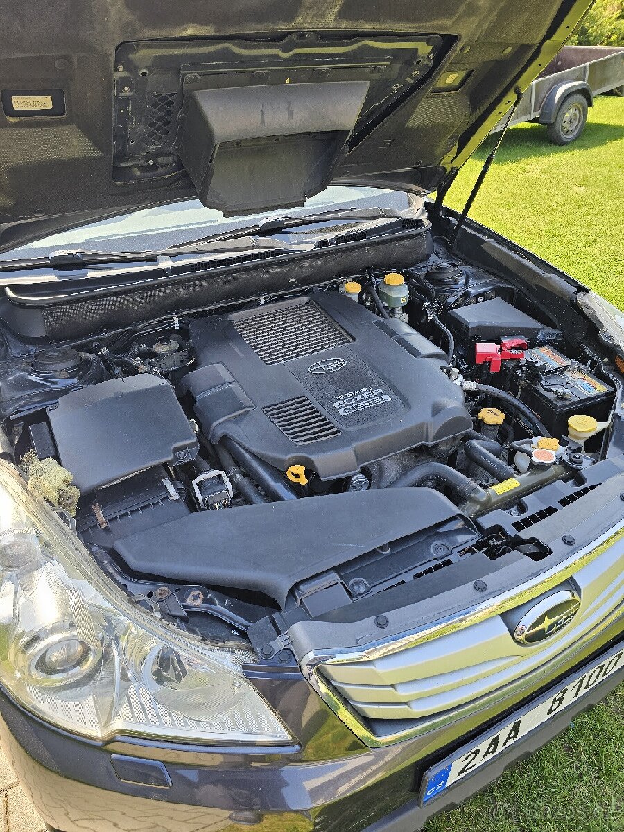 Subaru Outback 2.0 D v celku, mebo na díly. - 10